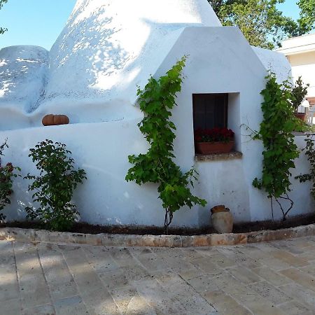 Giardini Di Lanzo Villa Martina Franca Bagian luar foto