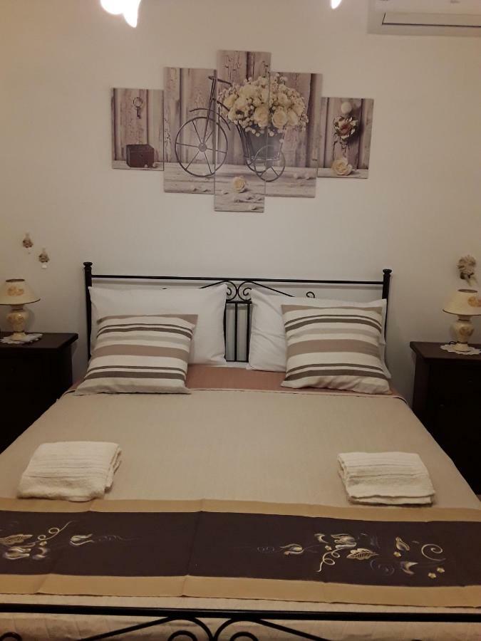 Giardini Di Lanzo Villa Martina Franca Bagian luar foto